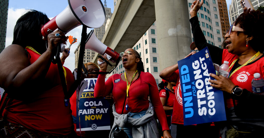 Strike Is a High-Stakes Gamble for Autoworkers and the Labor Movement