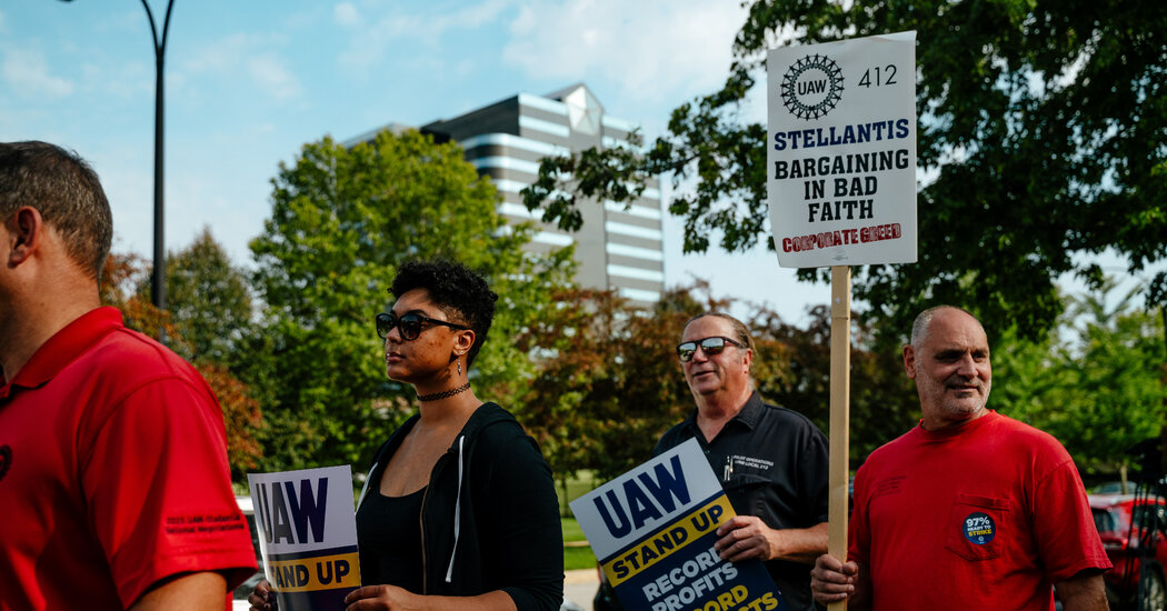 For Tesla and Musk, Auto Strike Carries Benefits and Risks