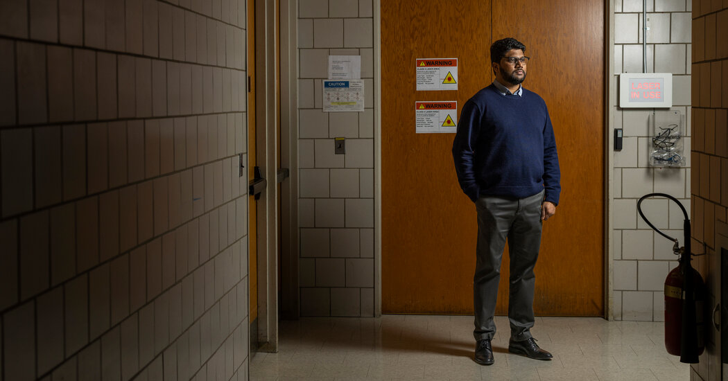 11 Scientists Found a Room-Temperature Superconductor. Now 8 of Them Want a Retraction.
