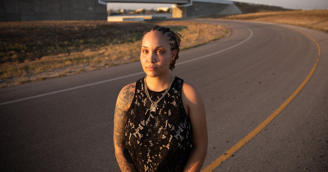 Women Could Fill Truck Driver Jobs. Companies Won’t Let Them.