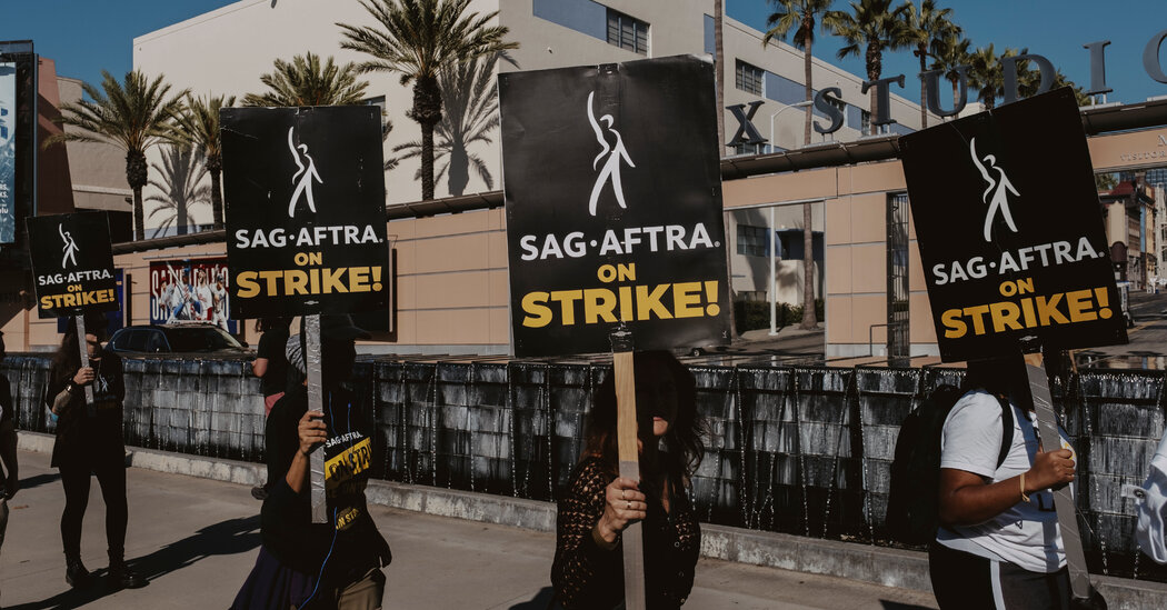 Hollywood Actors and Studios, Resuming Talks, Plan to Meet Again Wednesday