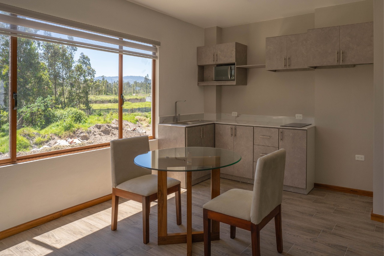 Enjoy your retirement at Club Lomas: your new home in Ecuador if you are from Los Ángeles, California